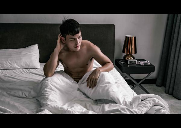 I-AM-MAGAZINE-Issue2.2--I-AM-WIREPULLER-Anawin-ebook